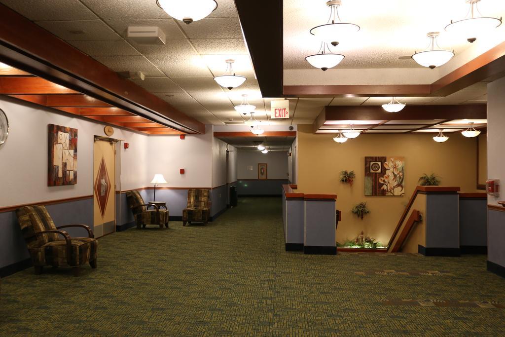 Magnuson Grand Columbus North Hotel Exterior photo