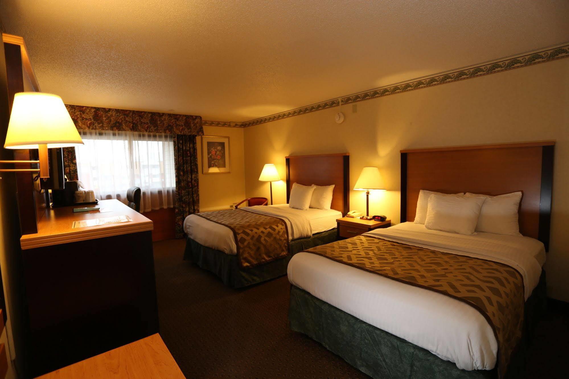 Magnuson Grand Columbus North Hotel Exterior photo
